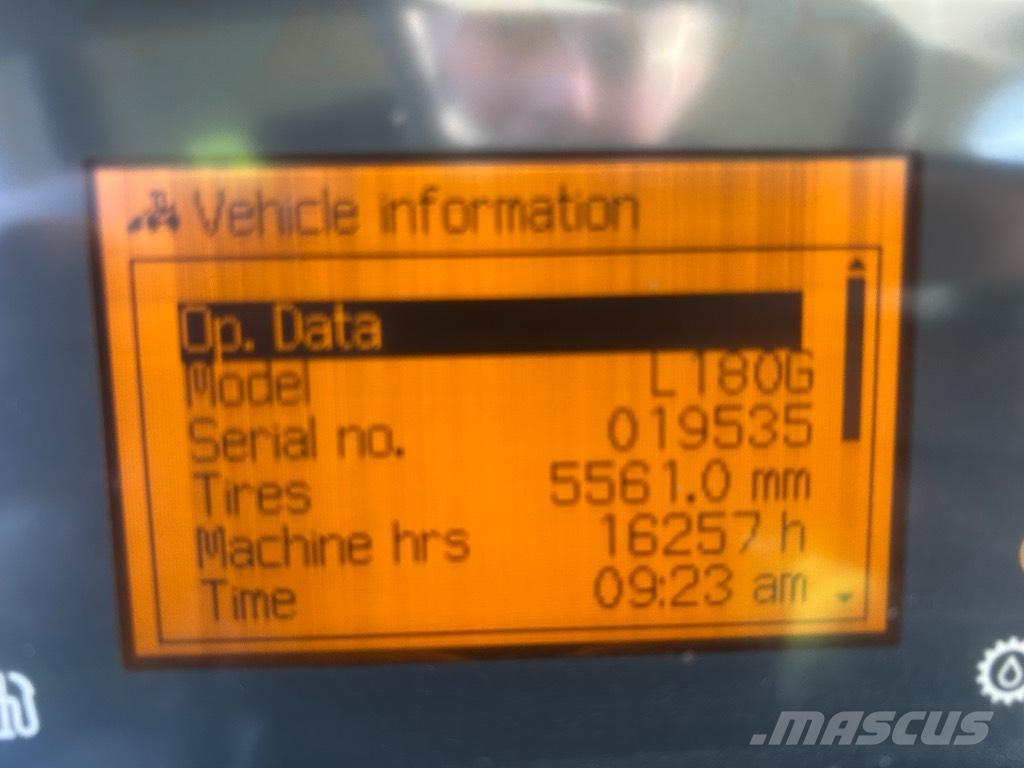 Volvo L180 لوادر بعجل