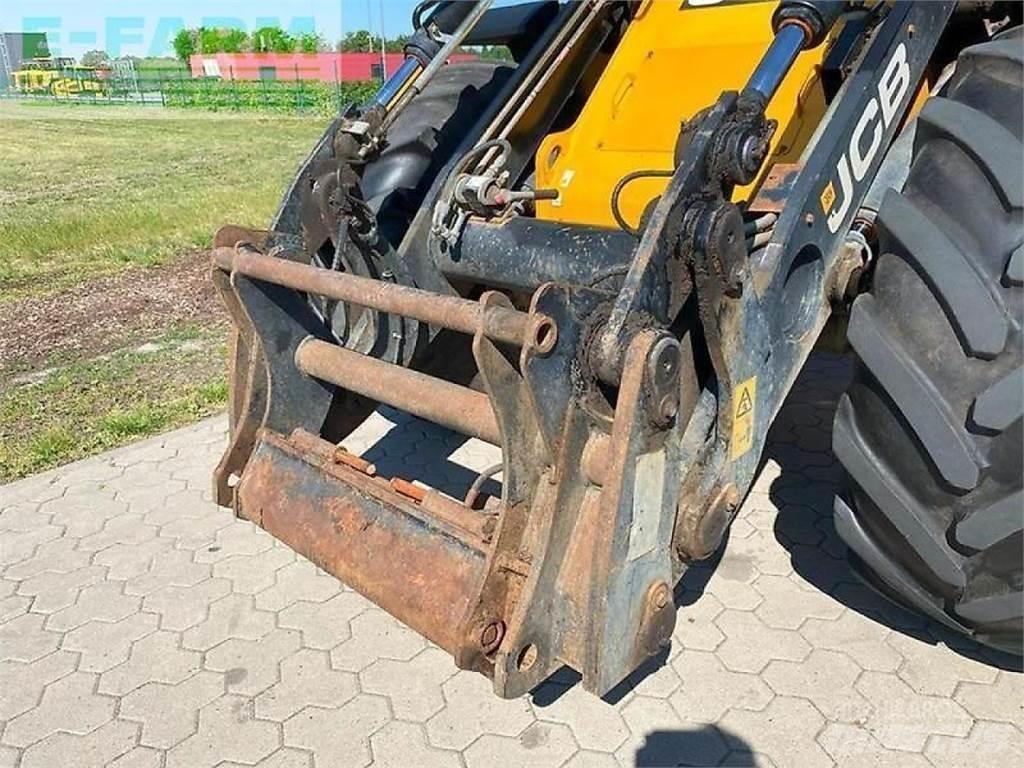 JCB 427 ht agri حفارات صغيرة أقل من 7 طن (حفارات صغيرة)