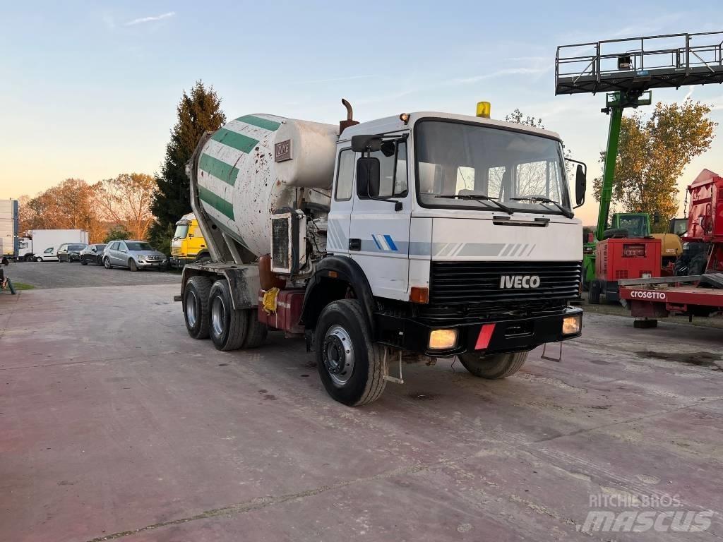 Iveco 330-30 شاحنات خرسانة