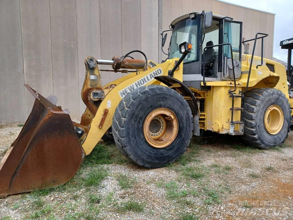 New Holland W271 لوادر بعجل