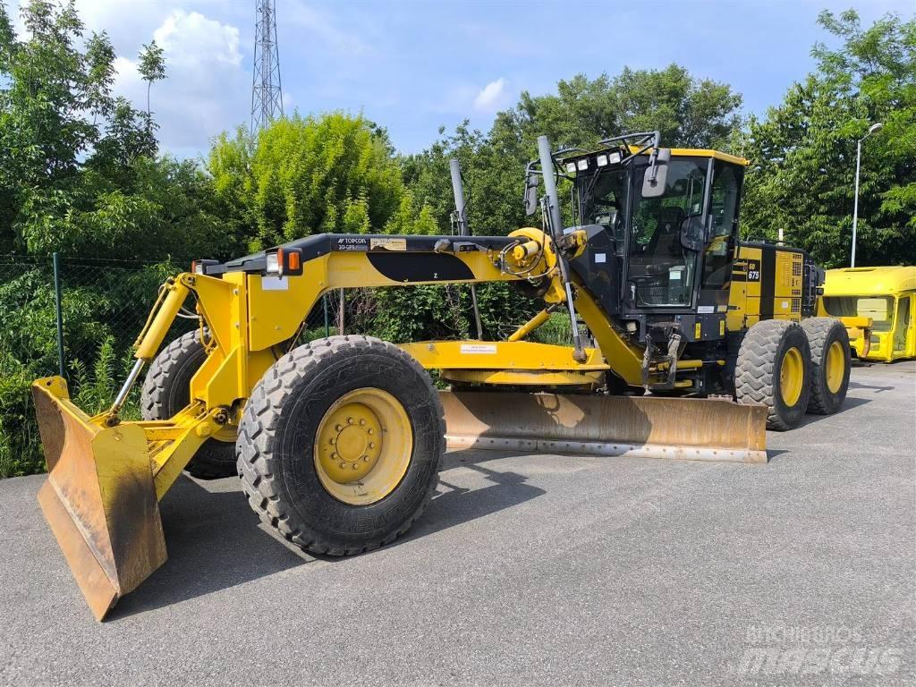 Komatsu GD 675-6 معدات تمهيد الطرق