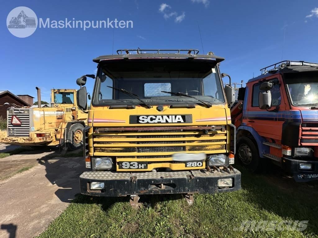 Scania P 93 HL شاحنات قلابة
