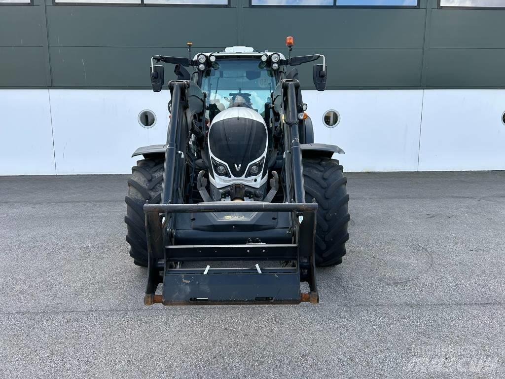 Valtra N 174 الجرارات