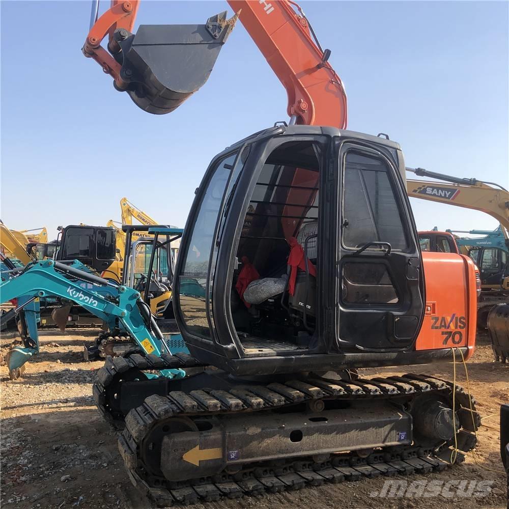 Hitachi ZX70-5A حفارات وسط 7 طن - 12 طن