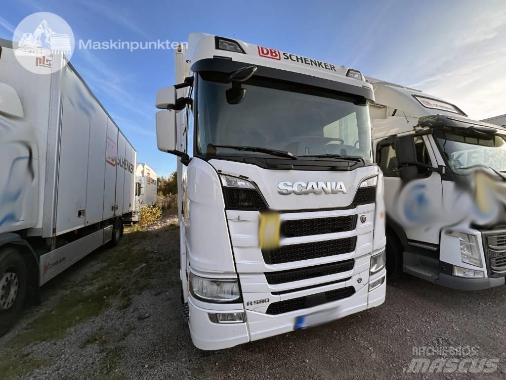 Scania R 580 شاحنات ذات هيكل صندوقي