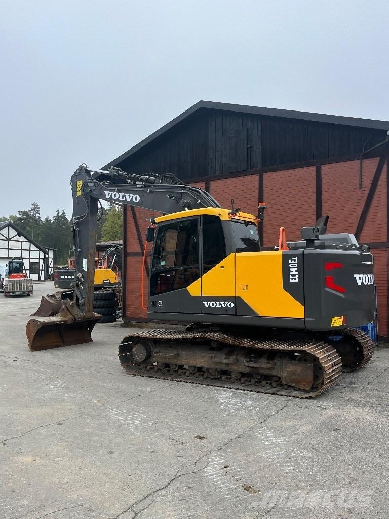 Volvo EC 140 EL حفارات زحافة