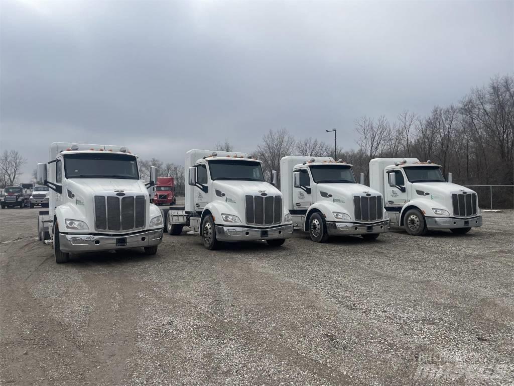 Peterbilt 579 وحدات الجر