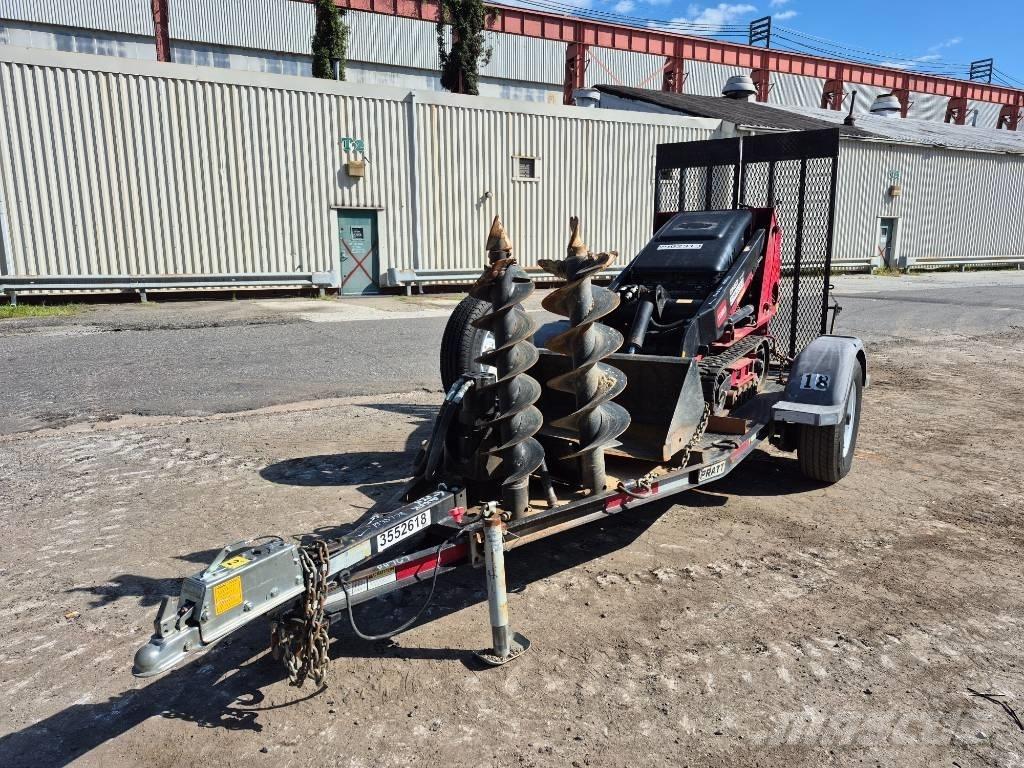 Toro DINGO TX427N لوادر انزلاقية التوجيه