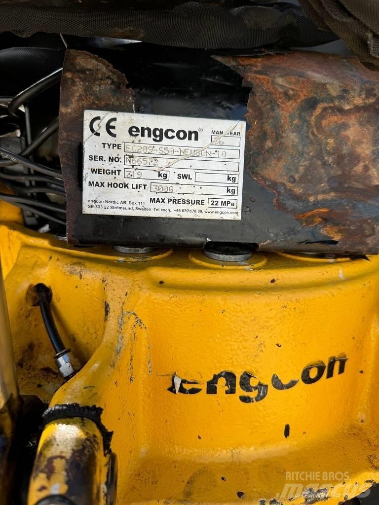 Wacker Neuson EW 100 حفارات بعجل