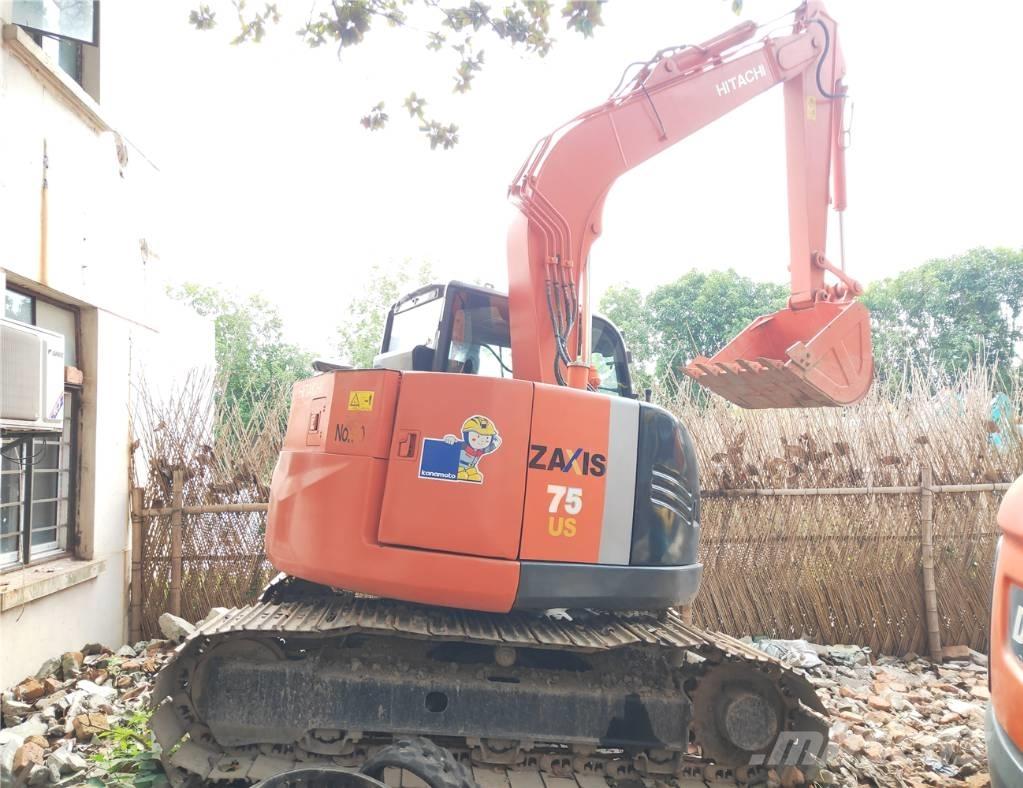 Hitachi ZX75US-3 حفارات وسط 7 طن - 12 طن