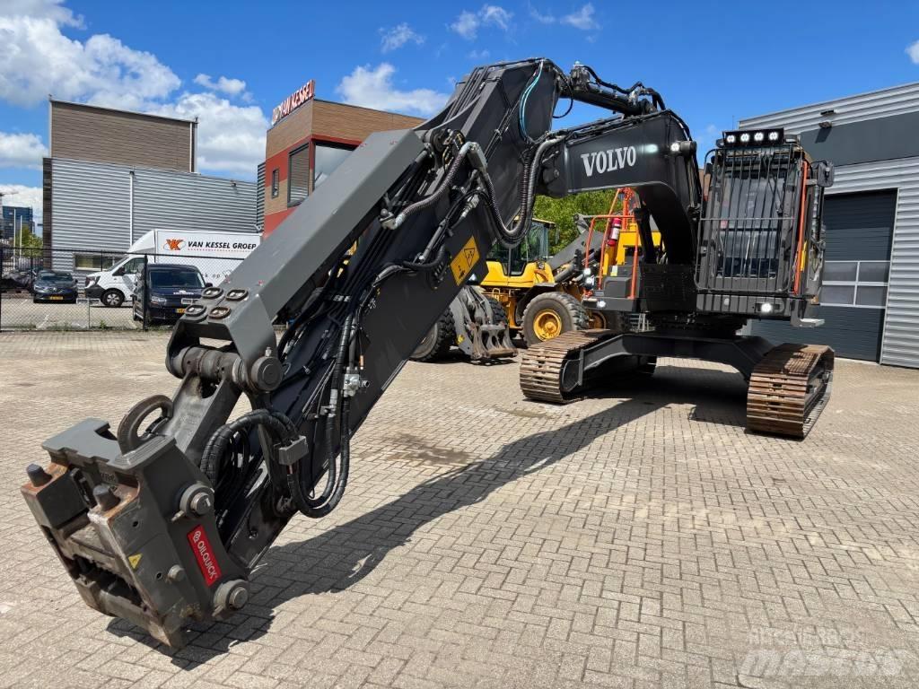 Volvo EC 250 EL حفارات زحافة