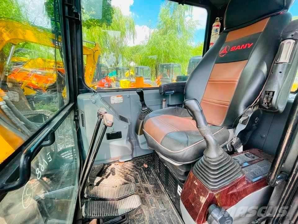 Sany SY60C حفارات زحافة
