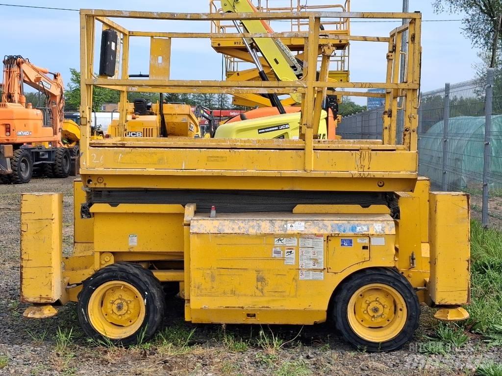 Genie GS 3268 رافعات مقصية الشكل