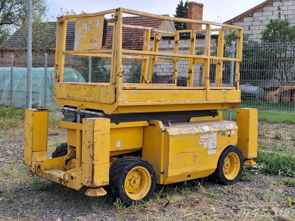 Genie GS 3268 رافعات مقصية الشكل