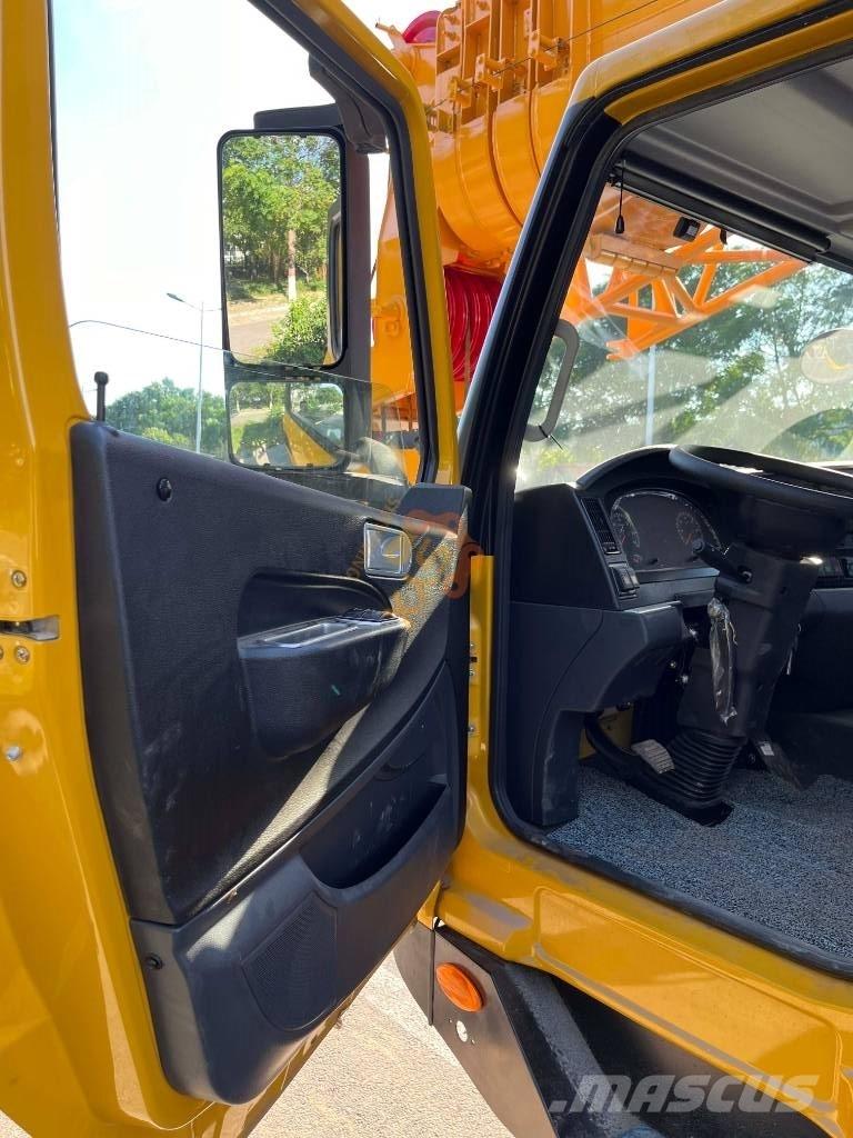 XCMG QY 50 K رافعات صالحة لكل أنواع الطرق