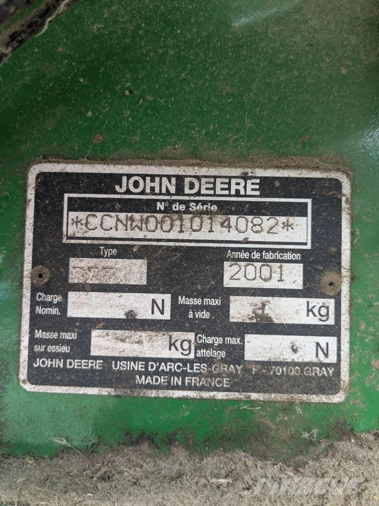 John Deere 575 محزمات مستديرة