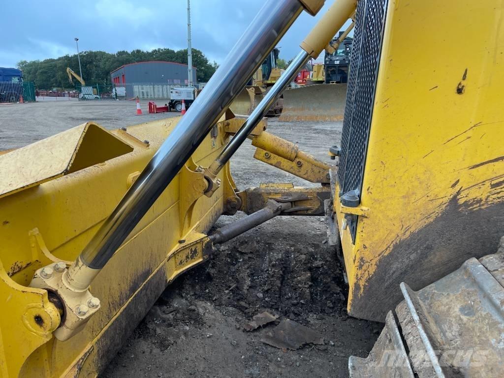 Komatsu D 65 PX-18E0 بلدوزرات مجنزرة