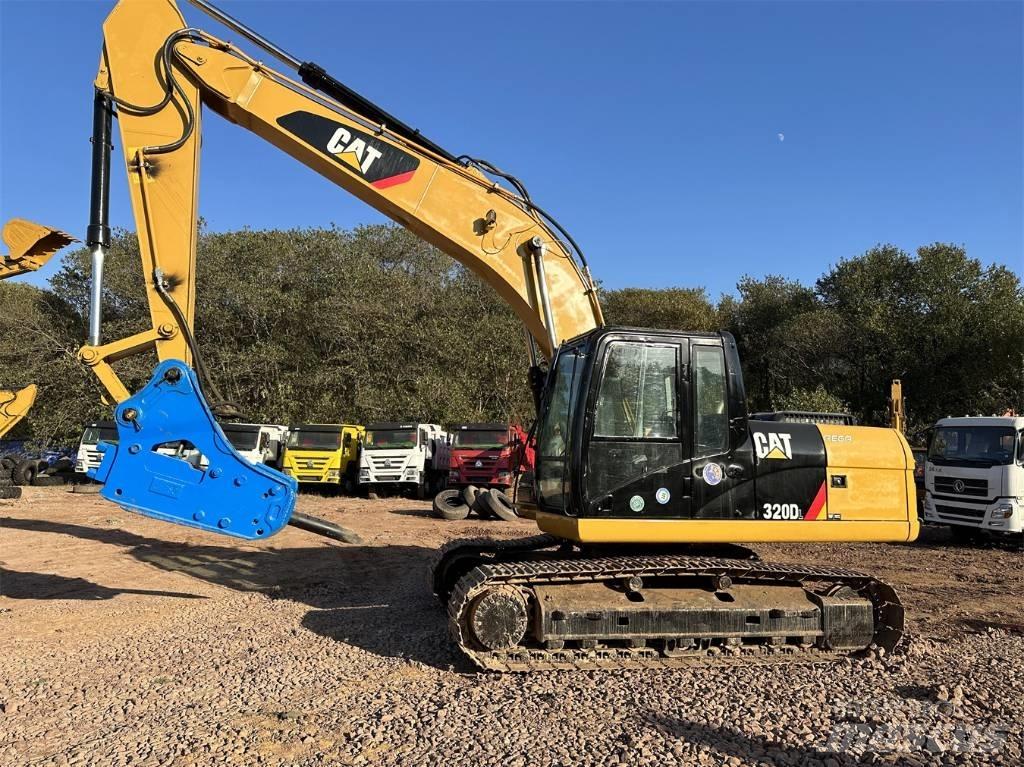 CAT 320 D L حفارات زحافة