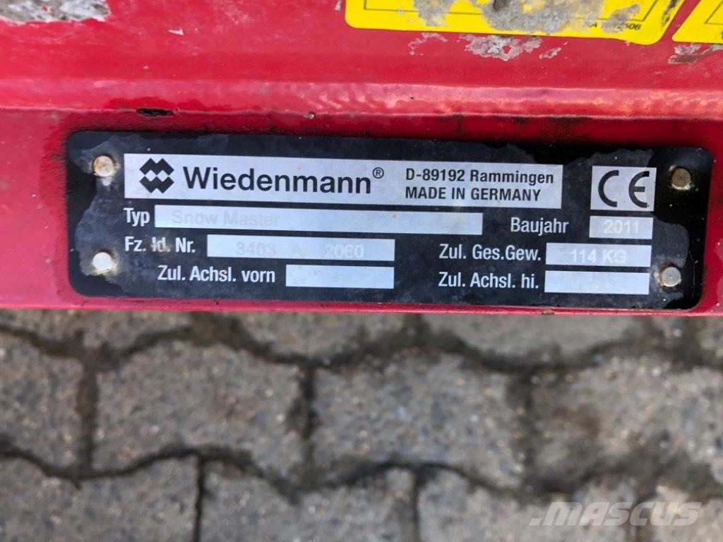 Shibaura ST 324 HST جرارات مدمجة