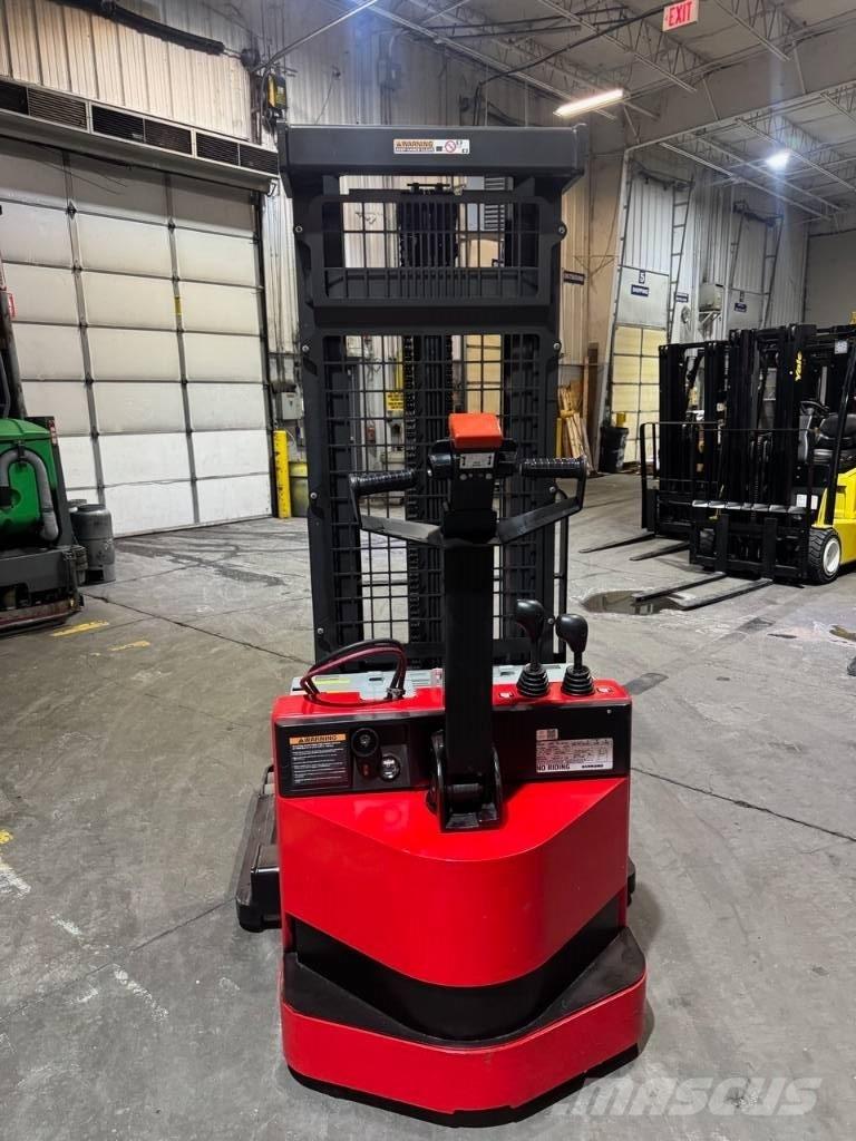 Raymond RSS40 شاحنات مناولة ذاتية الدفع