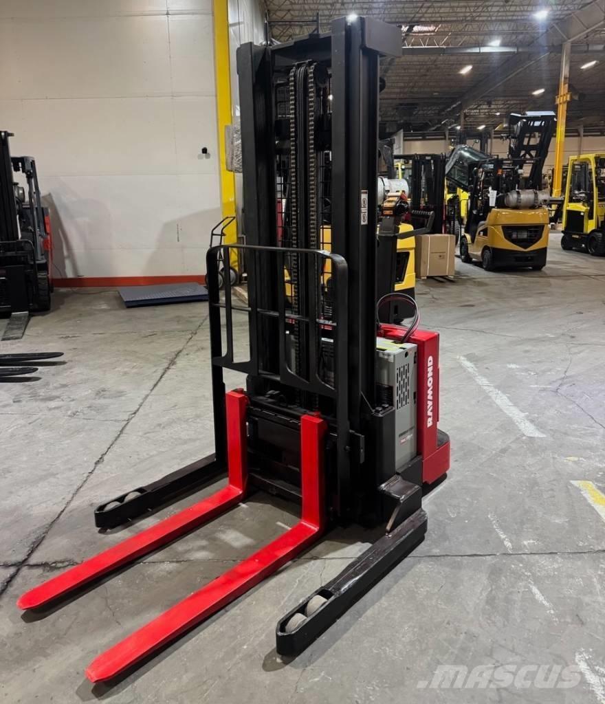 Raymond RSS40 شاحنات مناولة ذاتية الدفع