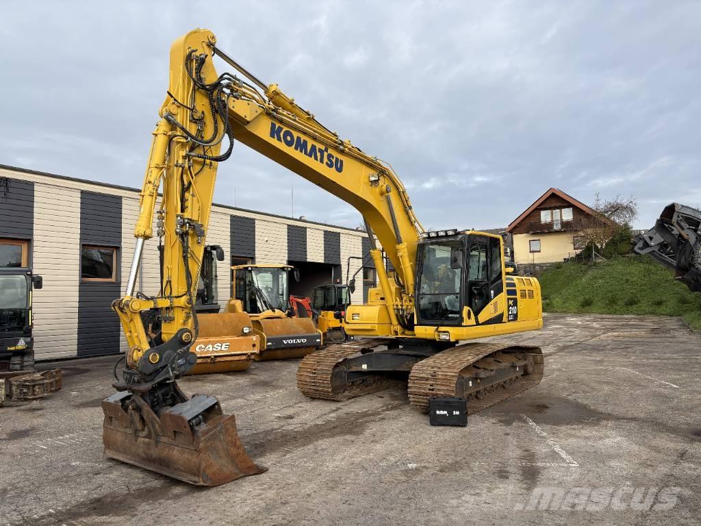 Komatsu PC210LCi-11 حفارات زحافة