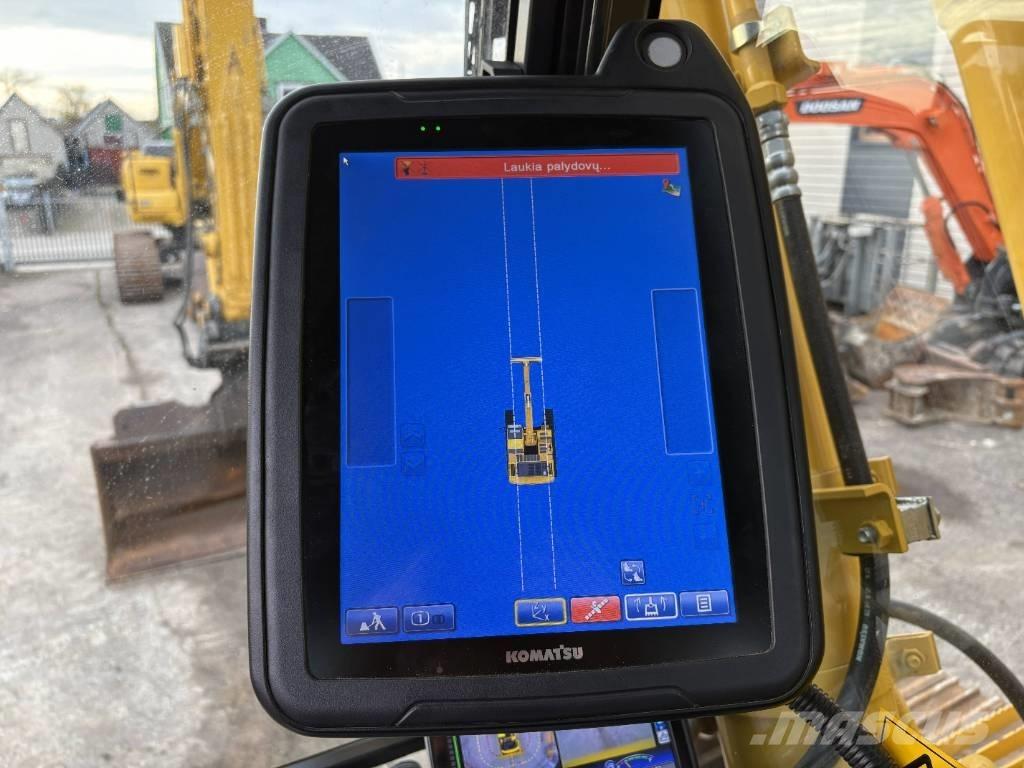 Komatsu PC210LCi-11 حفارات زحافة