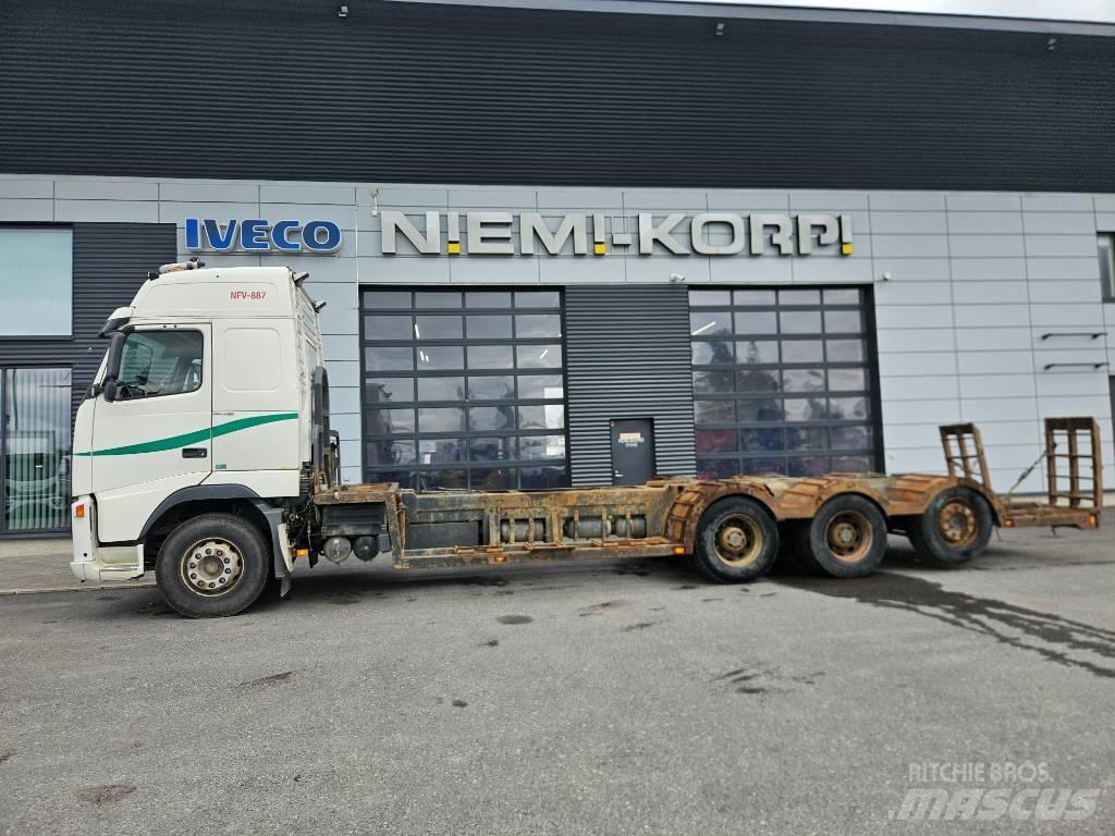 Volvo FH12 8x4 شاحنات نقل آلة الغابات
