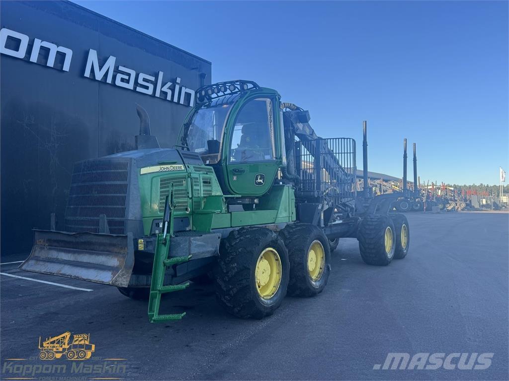 John Deere 1210G شاحنات