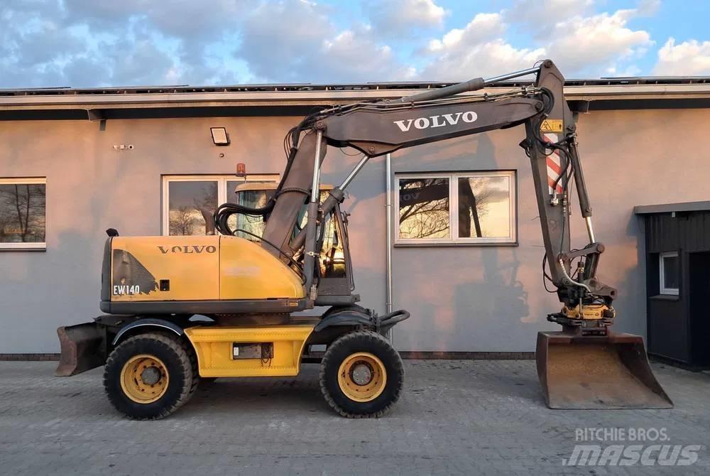 Volvo EW 140 حفارات بعجل