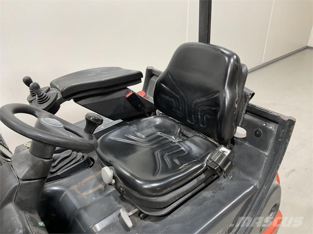 Linde E16C-02 شاحنات ذات رافعات شوكية تعمل بالكهرباء