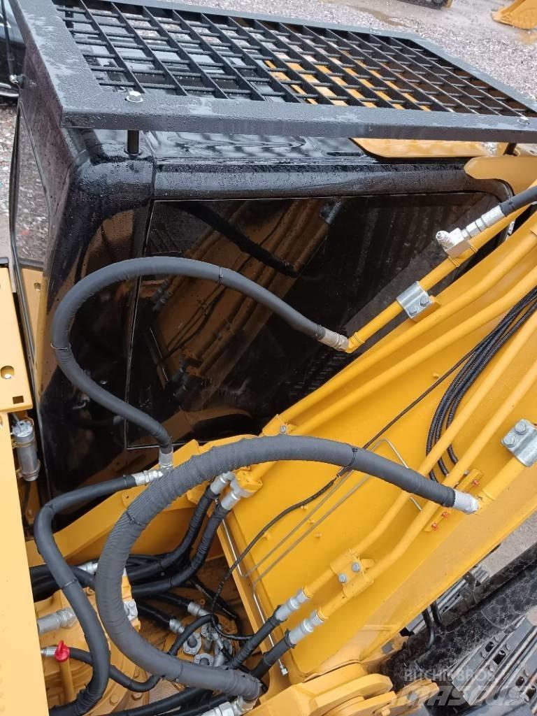 CAT 324DL حفارات زحافة
