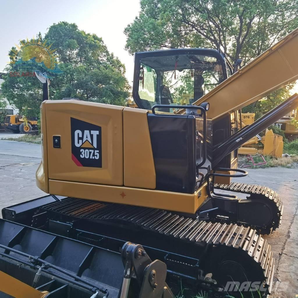 CAT 307.5 حفارات زحافة