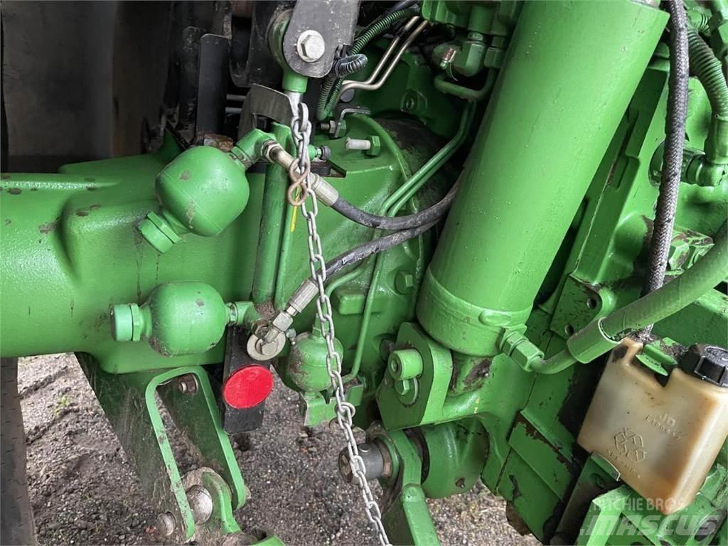 John Deere 6150R الجرارات
