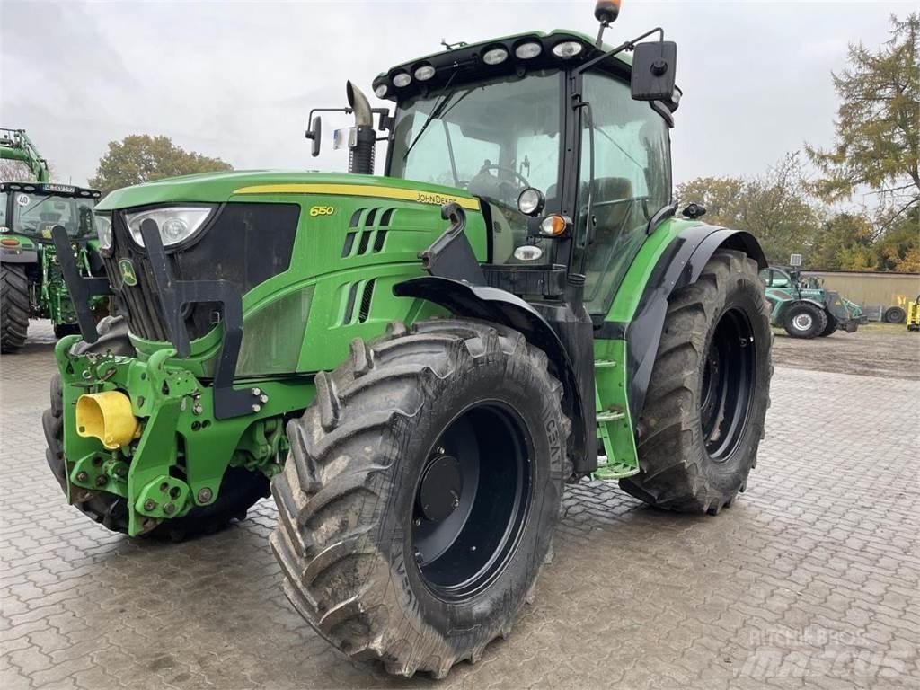 John Deere 6150R الجرارات