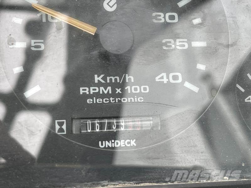 Merlo P 38.14 مناولات متداخلة