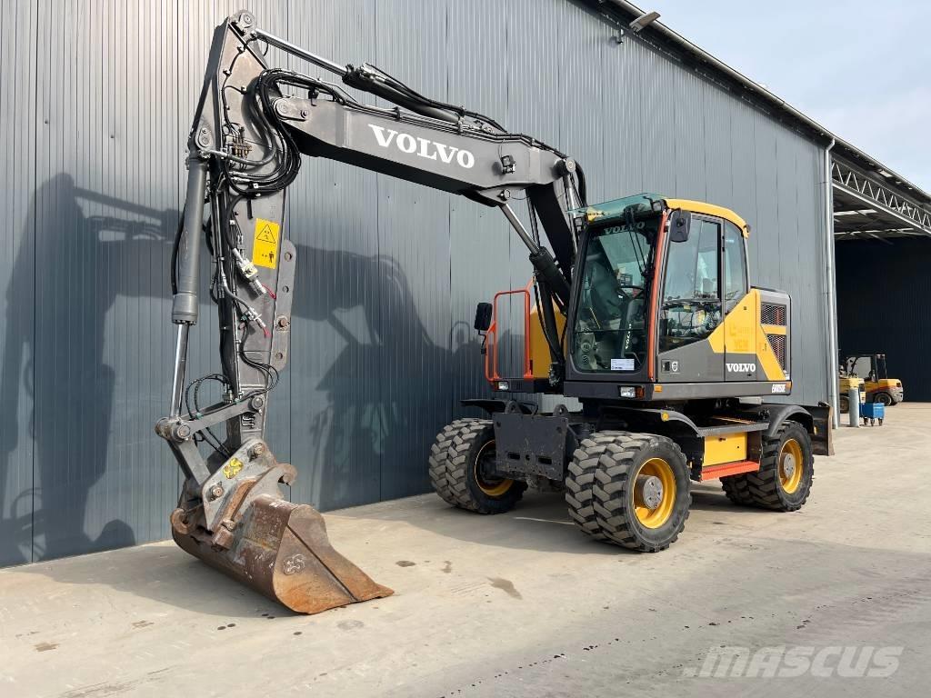 Volvo EWR150E حفارات بعجل
