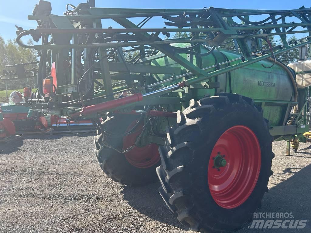 Moteska M2500 الرشاشات