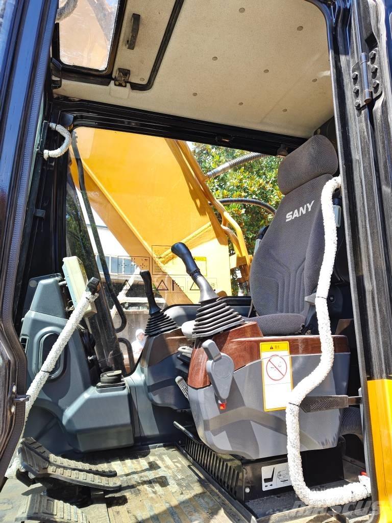 Sany SY 215 C حفارات زحافة