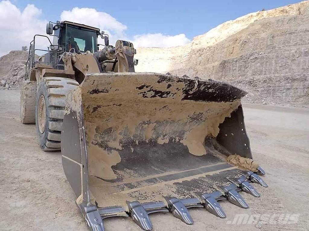 CAT 988K لوادر بعجل