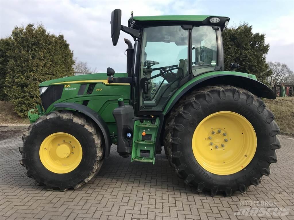John Deere 6R 140 الجرارات