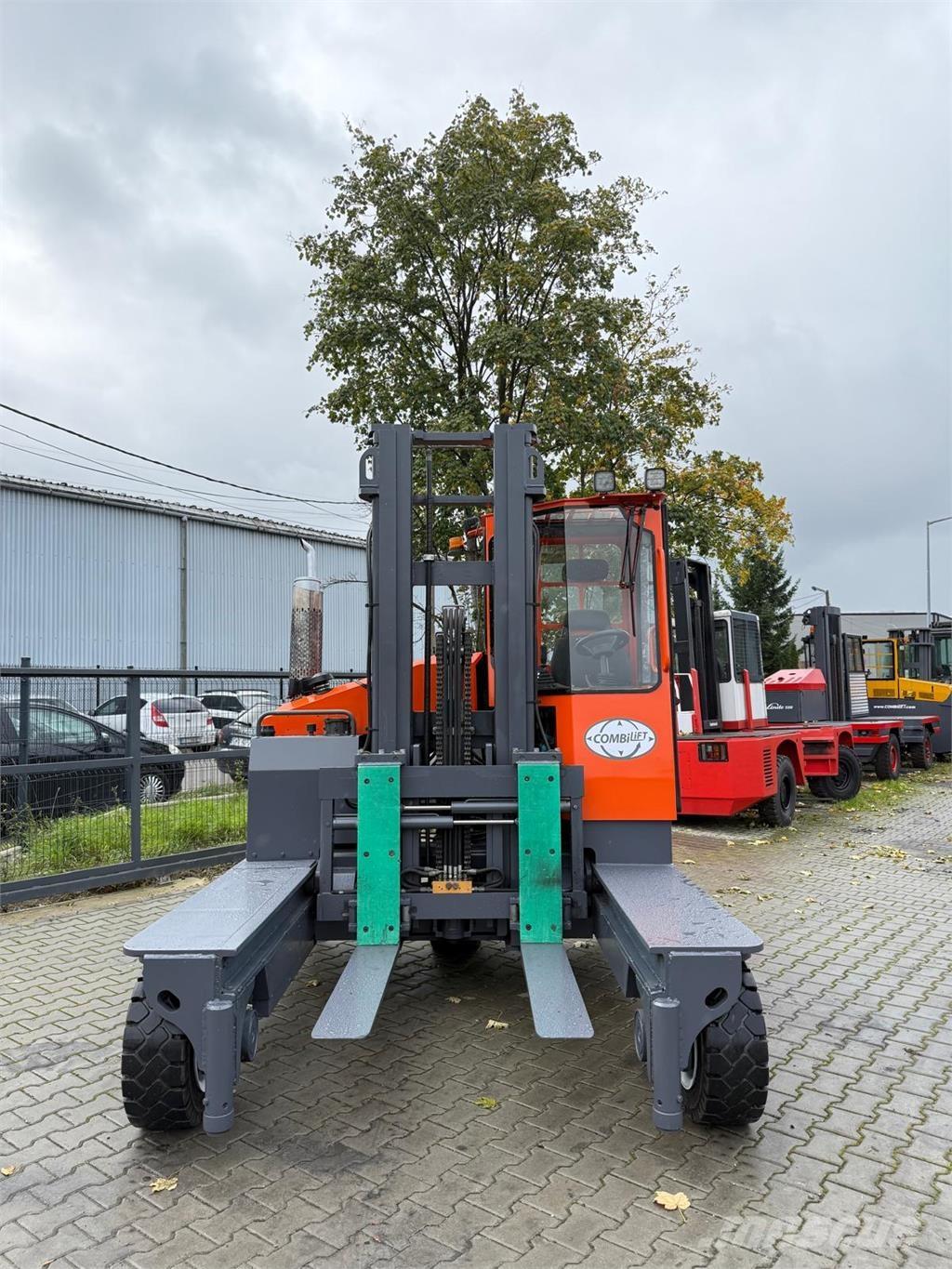 Combilift C5000 XL شاحنة المناولة رباعية الاتجاهات