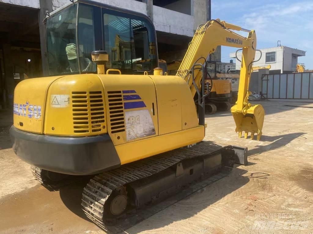 Komatsu PC56 حفارات زحافة