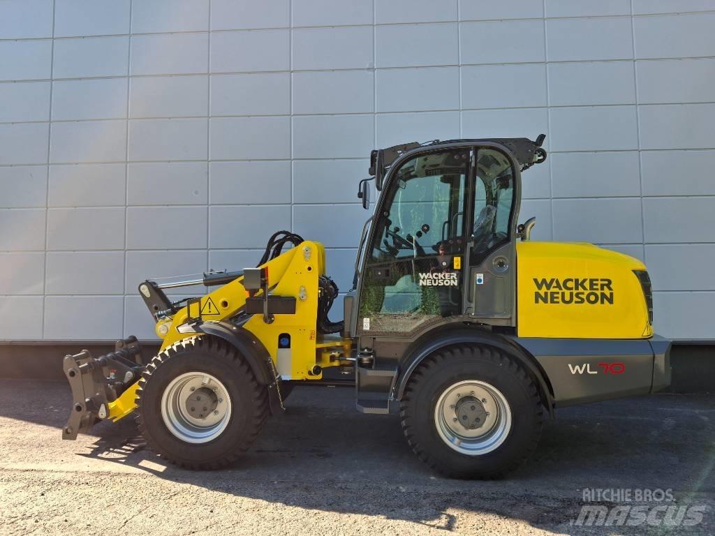 Wacker Neuson WL 70 لوادر بعجل