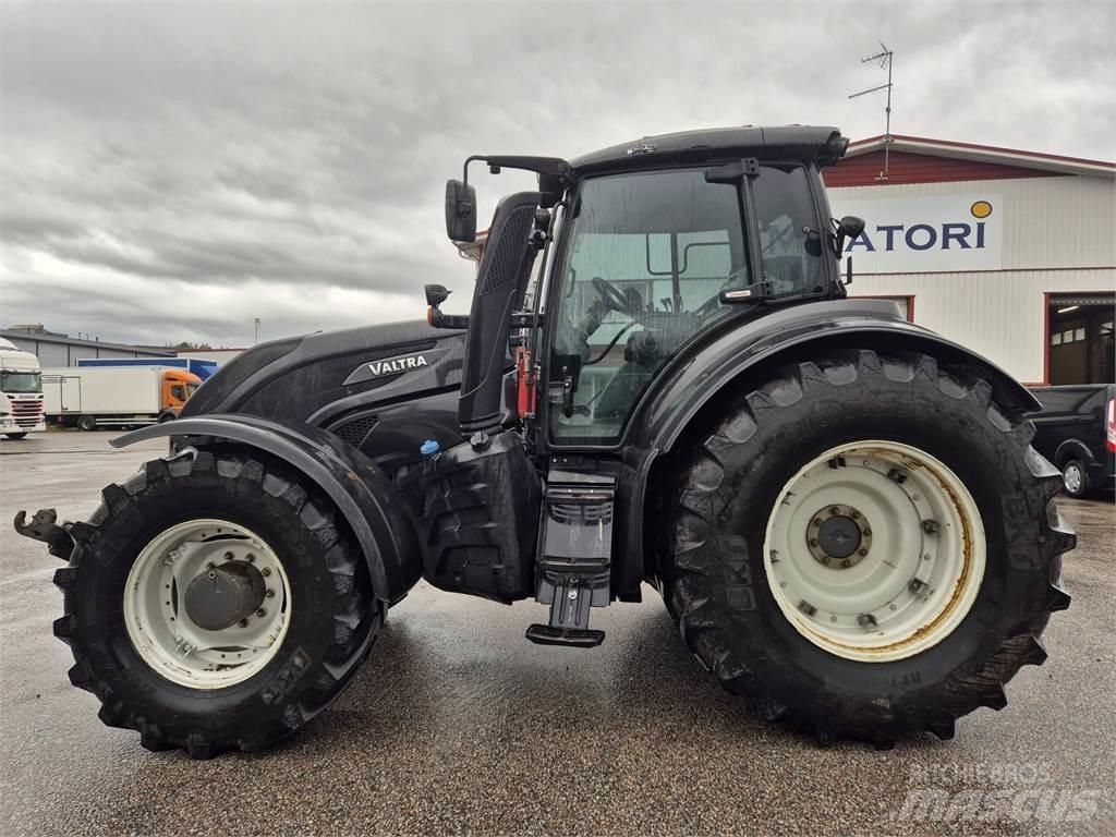 Valtra T234 A الجرارات