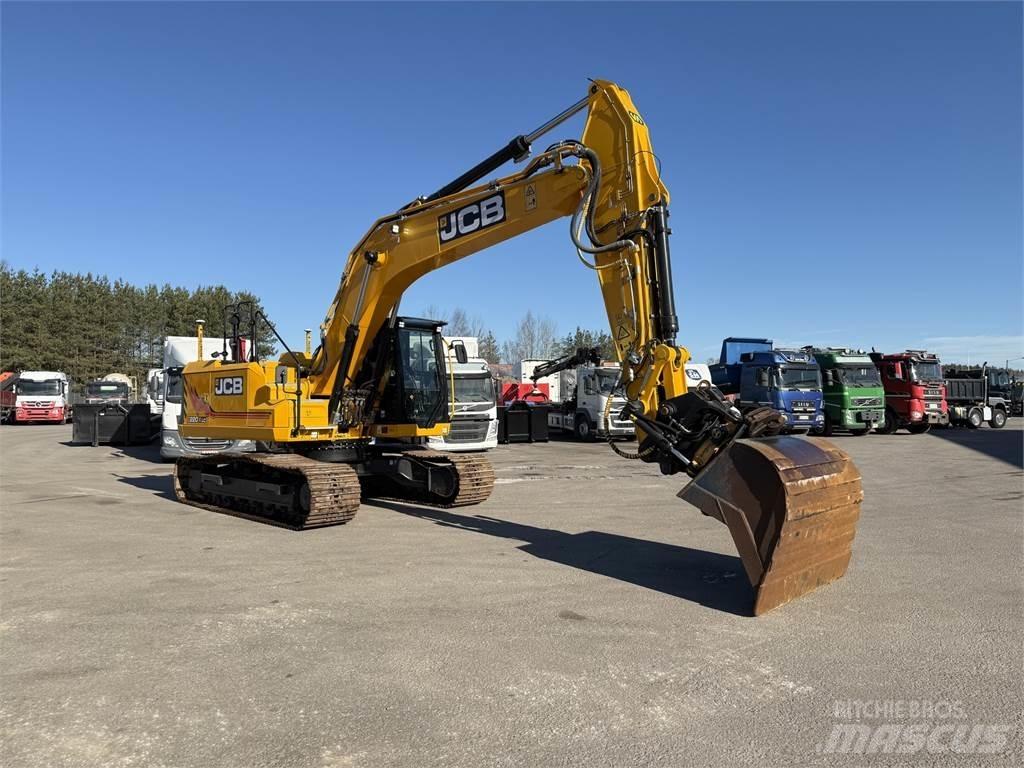 JCB 220X LC 4F حفارات زحافة