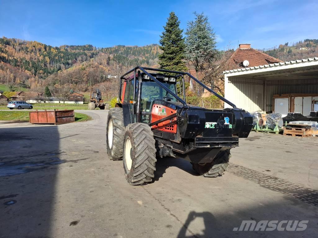 Valtra 8550 جرارات التحريج
