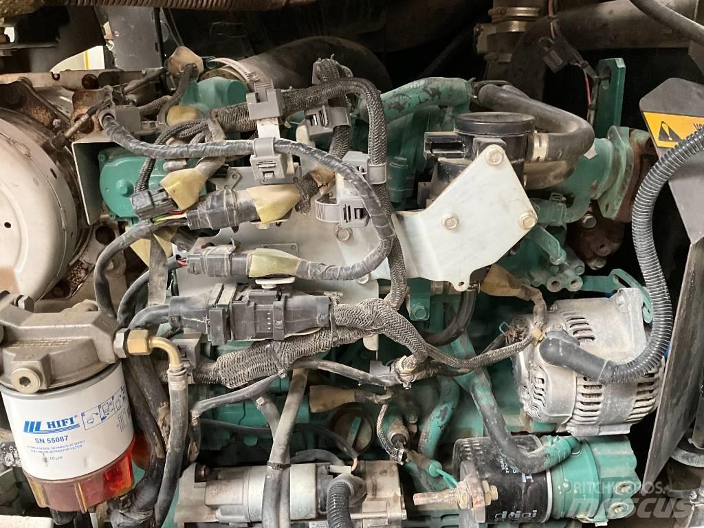Volvo L 30 G لوادر بعجل