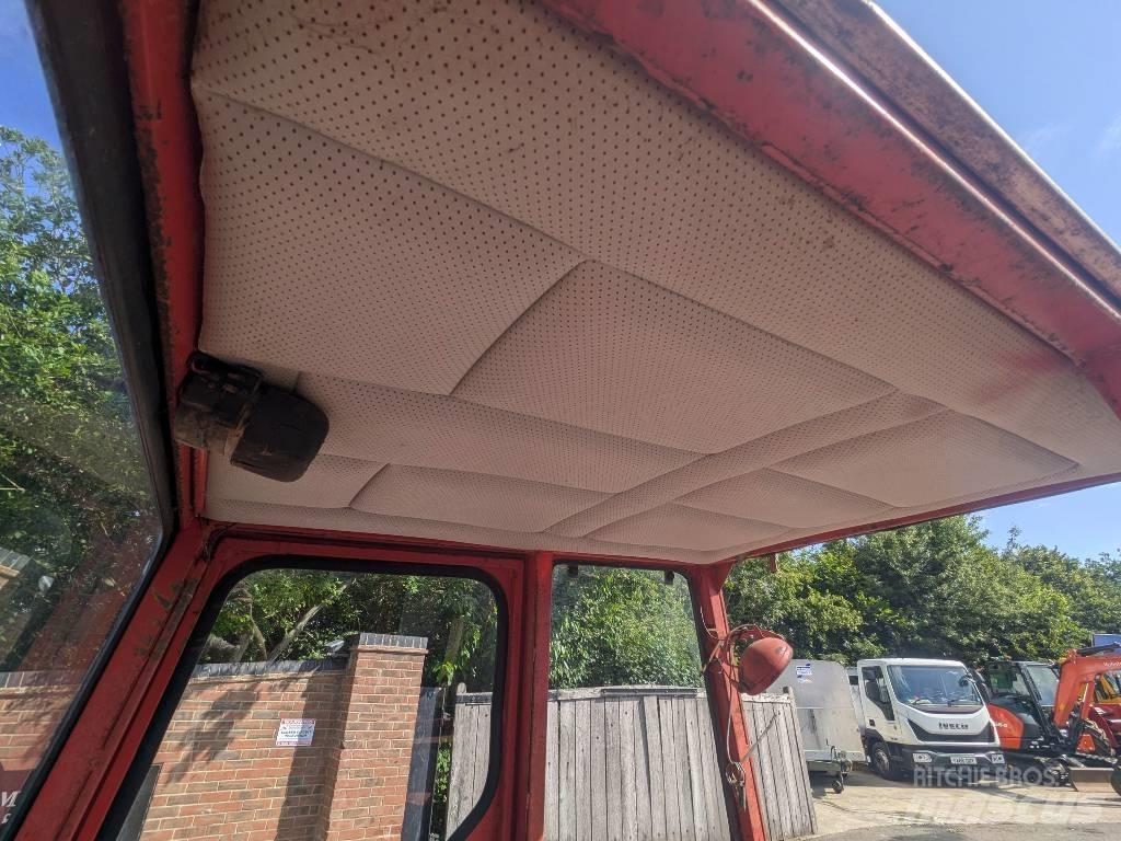 Massey Ferguson 240 الجرارات