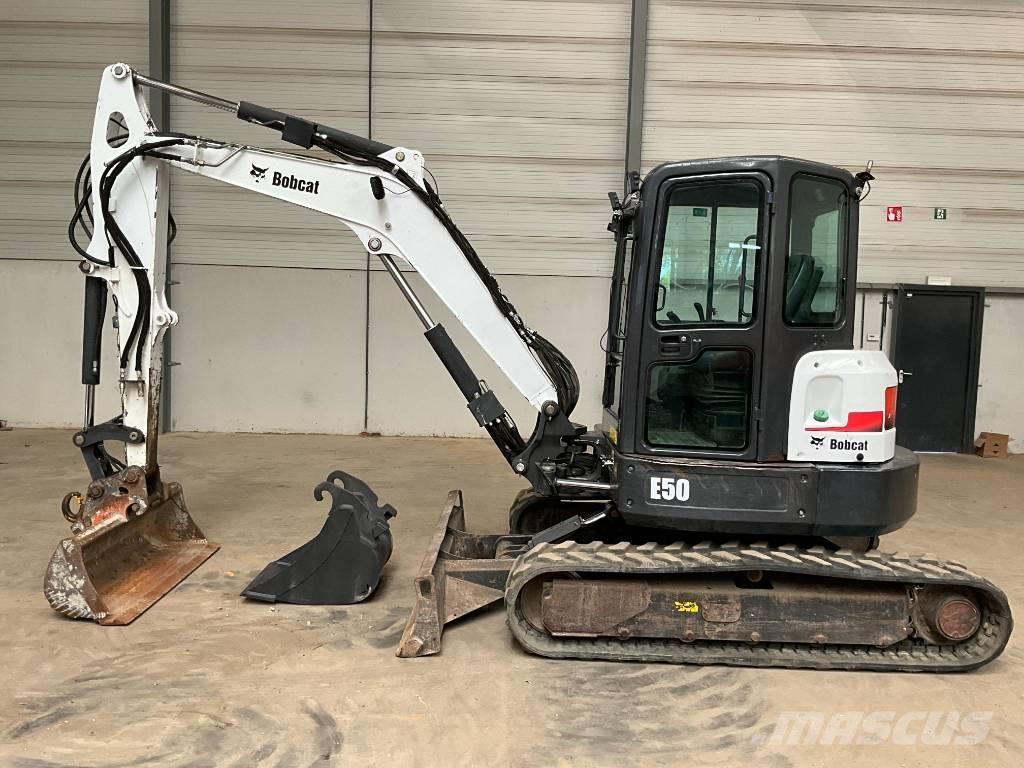 Bobcat E 50 EM حفارات صغيرة أقل من 7 طن (حفارات صغيرة)